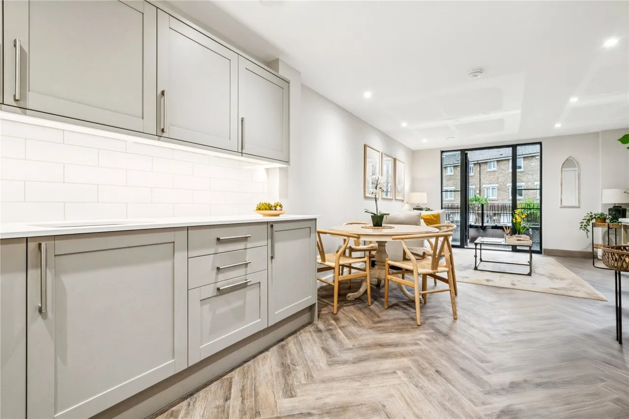 Fallsbrook Road, London, SW16, photo 11