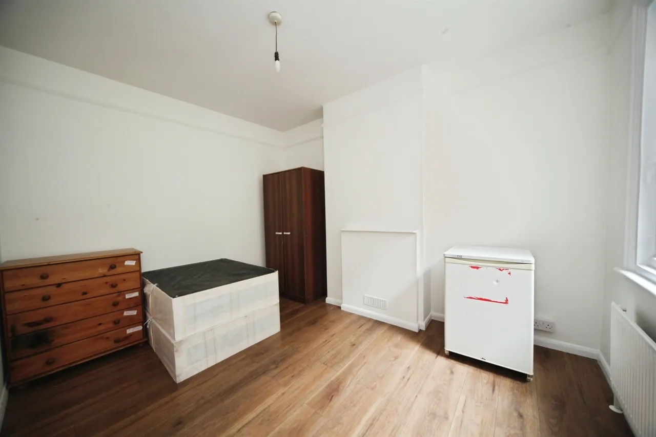 Hitchin Road, Luton, LU2, photo 6