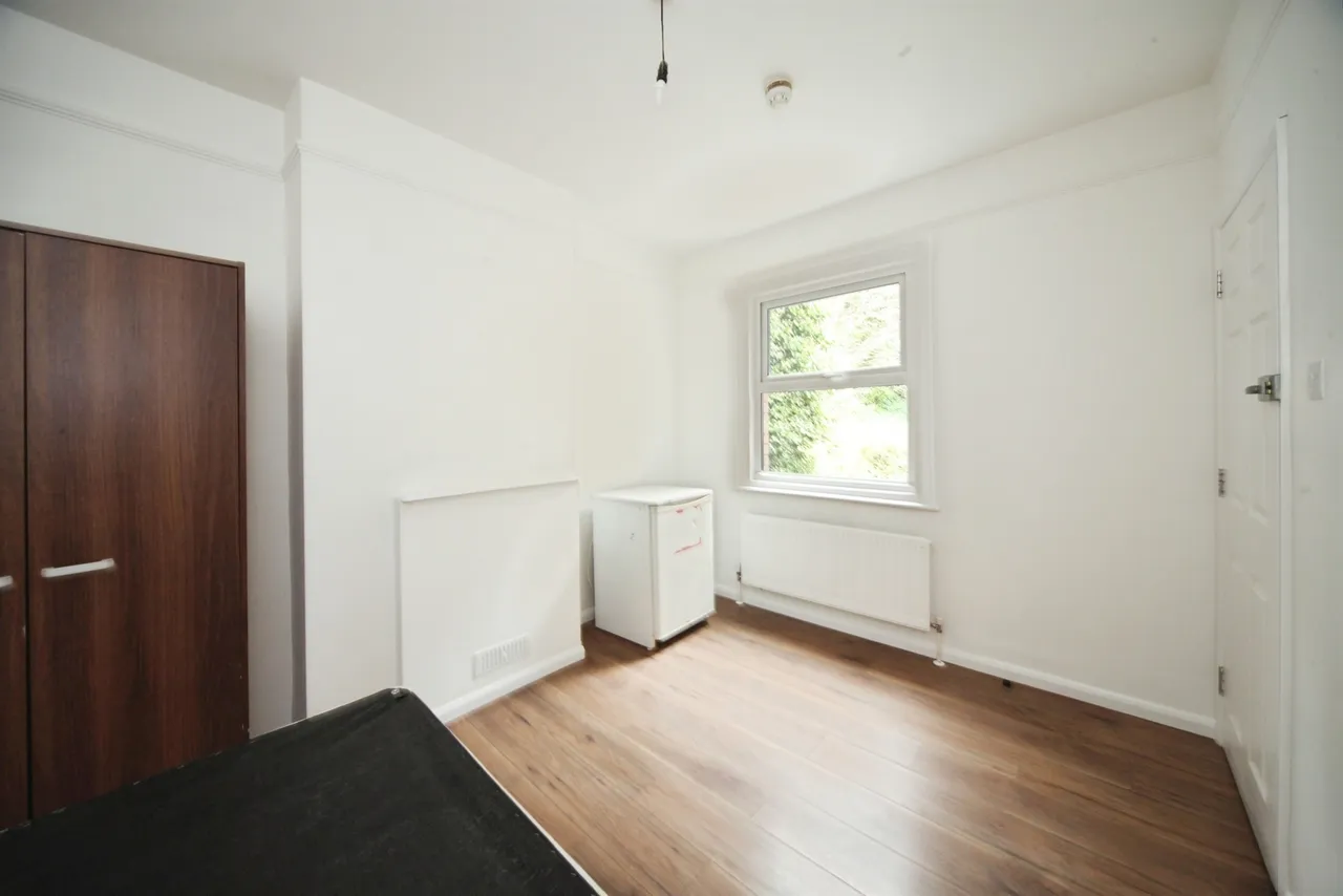 Hitchin Road, Luton, LU2, photo 5