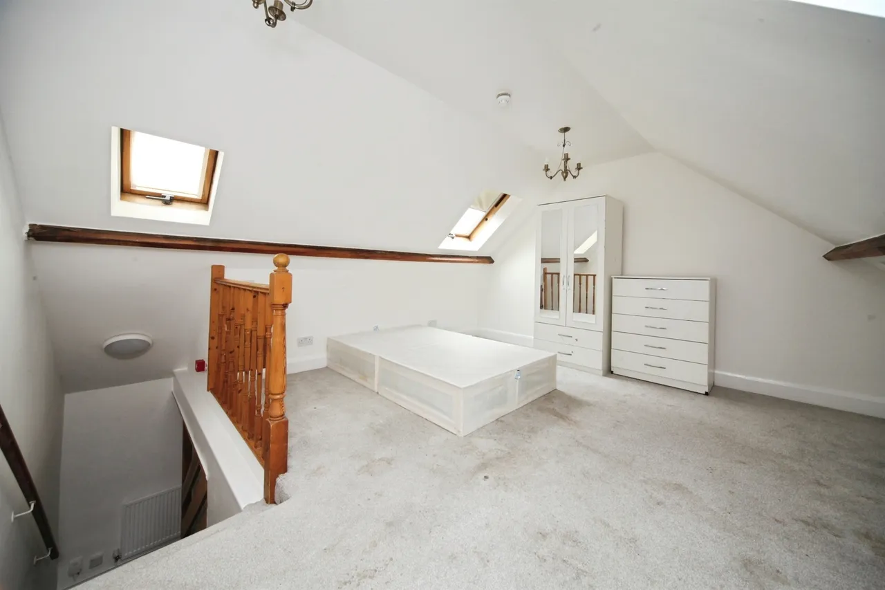 Hitchin Road, Luton, LU2, photo 10