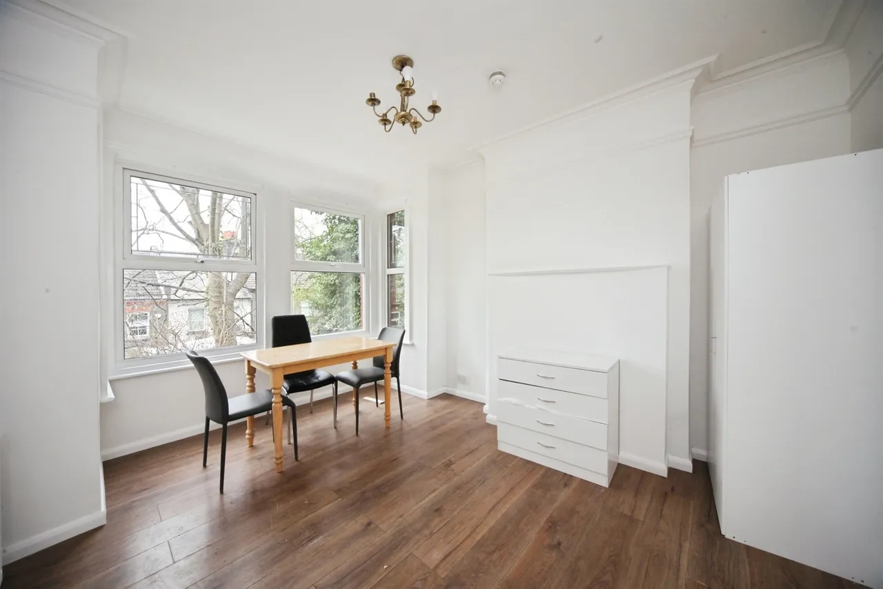 Hitchin Road, Luton, LU2, photo 3