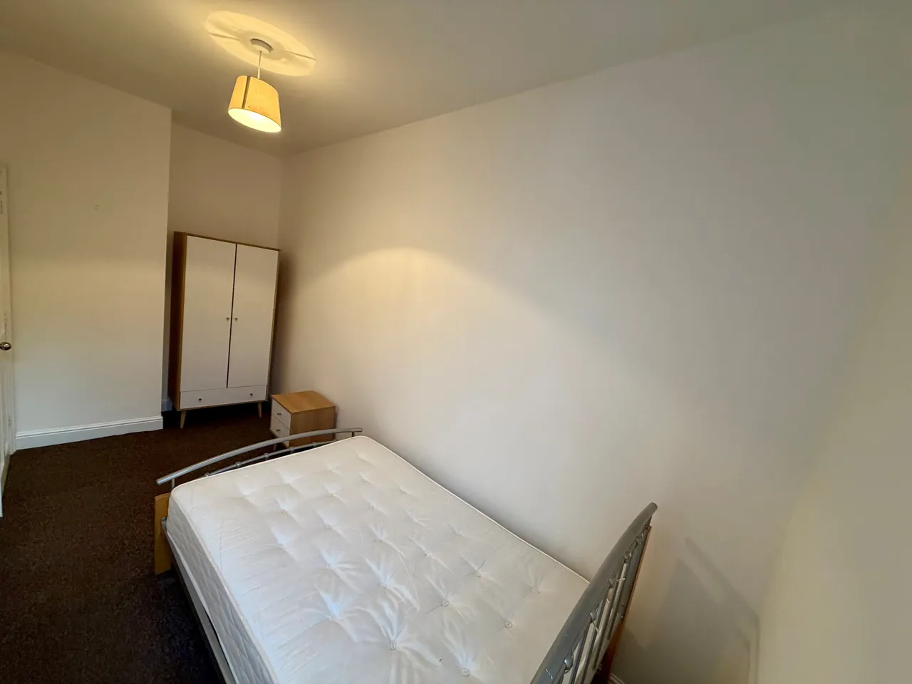 Newport Street, M14, photo 6