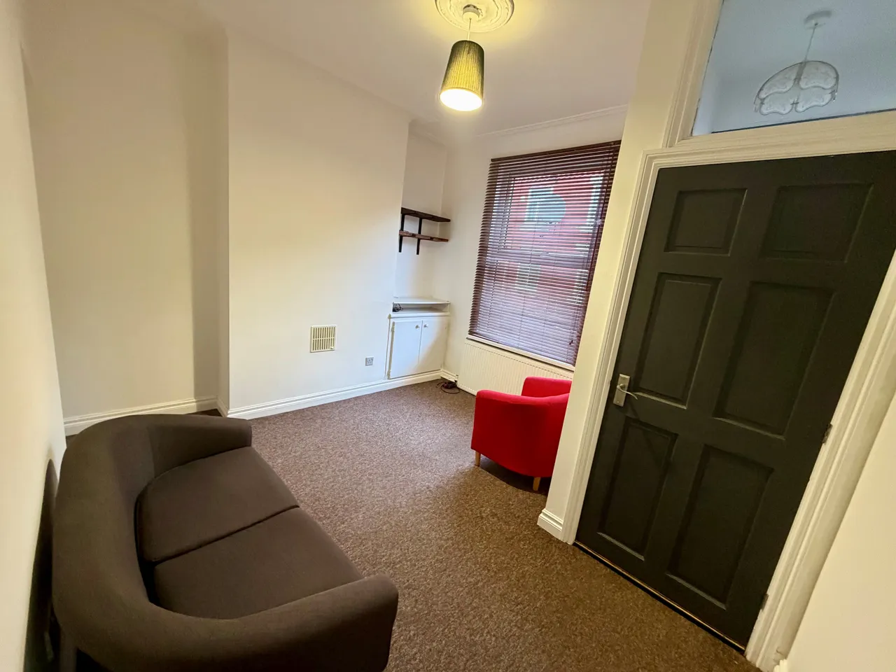 Newport Street, M14, photo 9