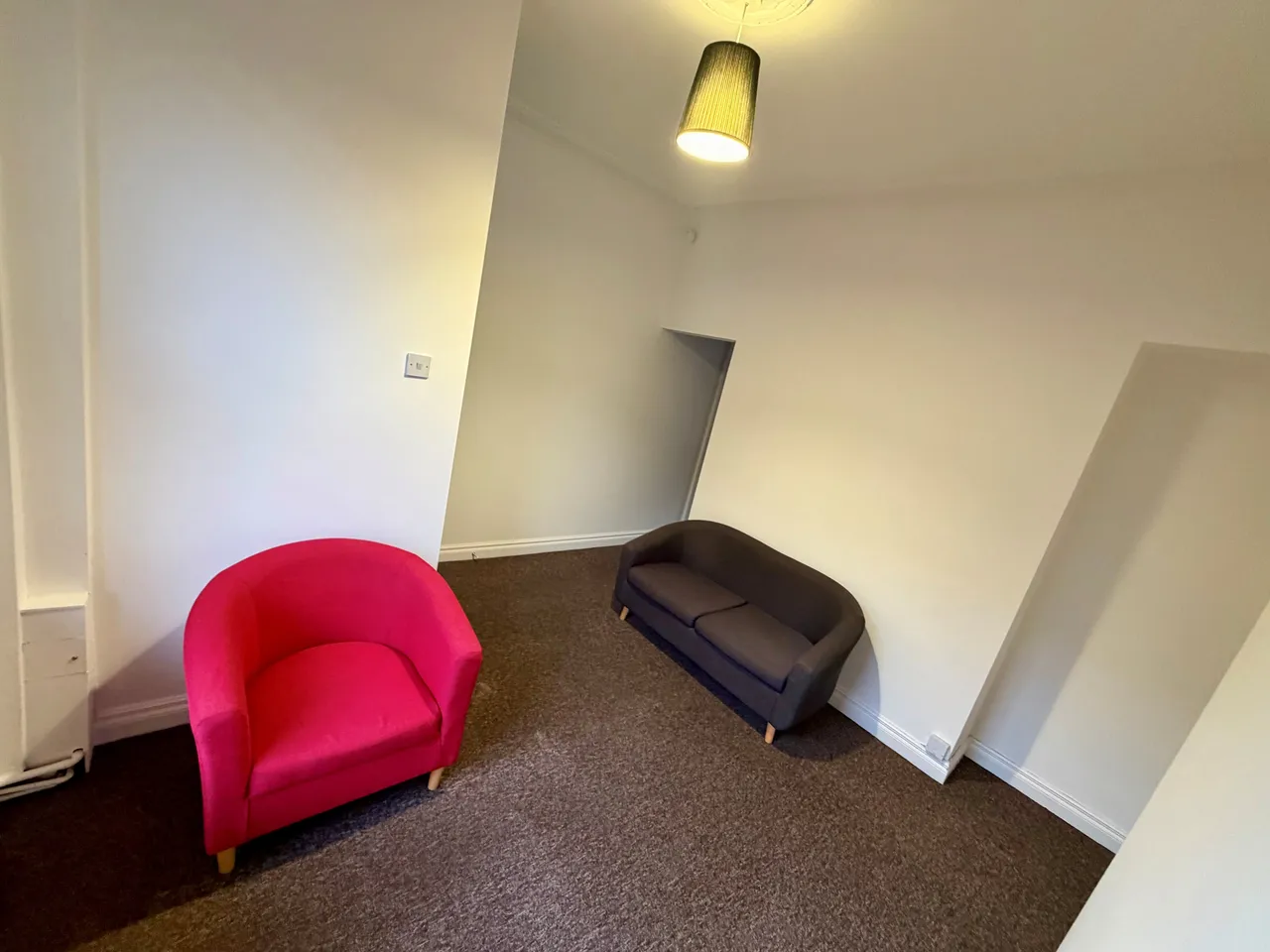 Newport Street, M14, photo 8