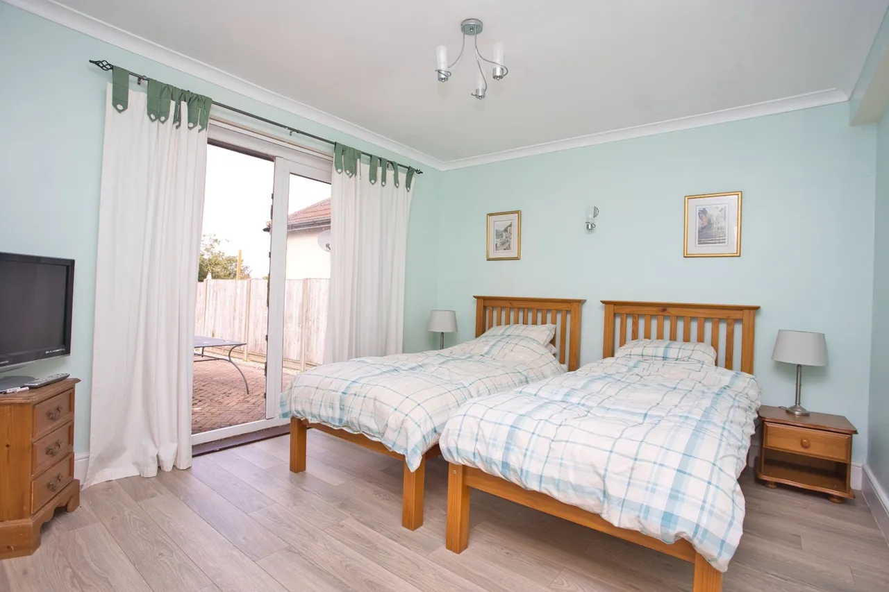 Cross Road, Walmer, CT14, photo 7