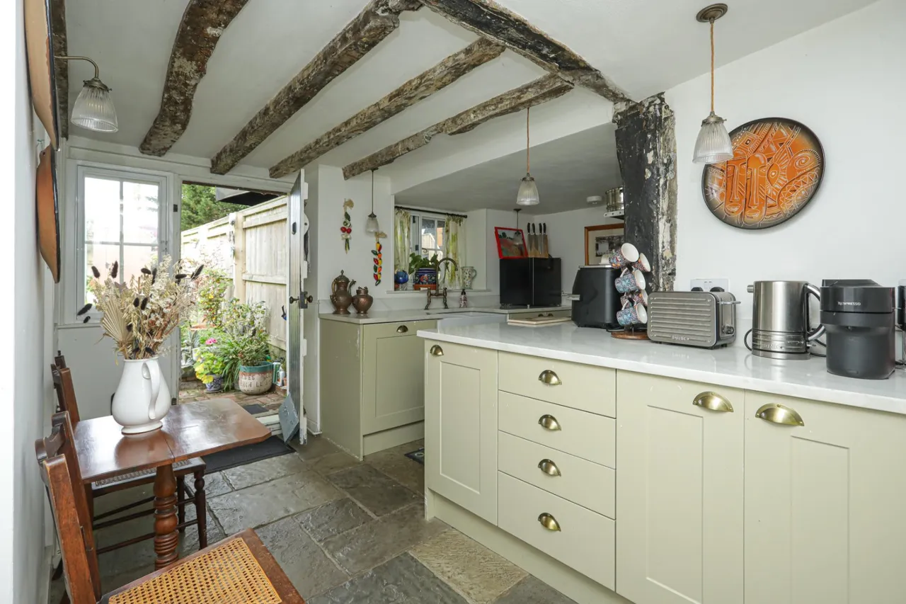 The Street, Mersham, TN25, photo 3