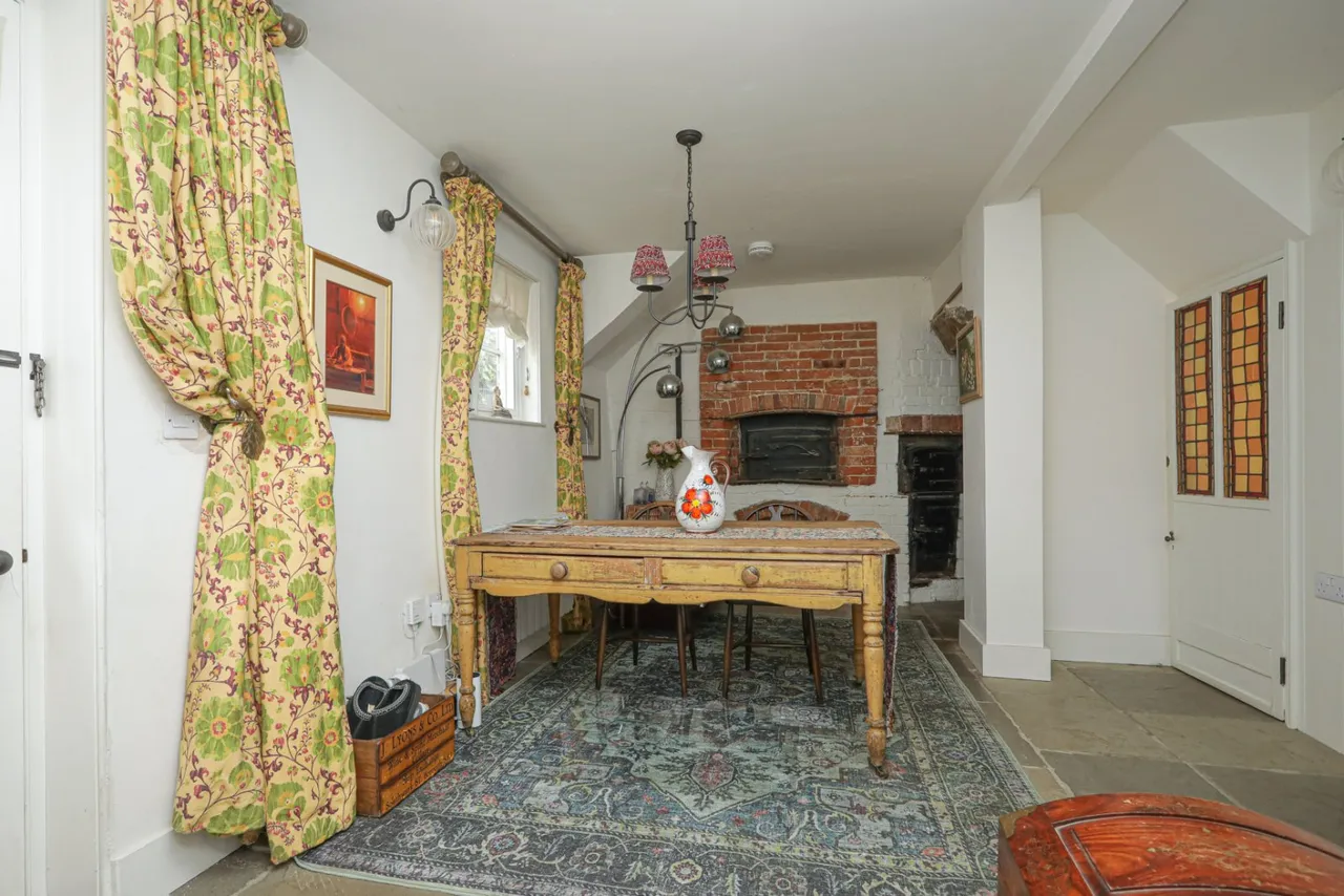 The Street, Mersham, TN25, photo 8