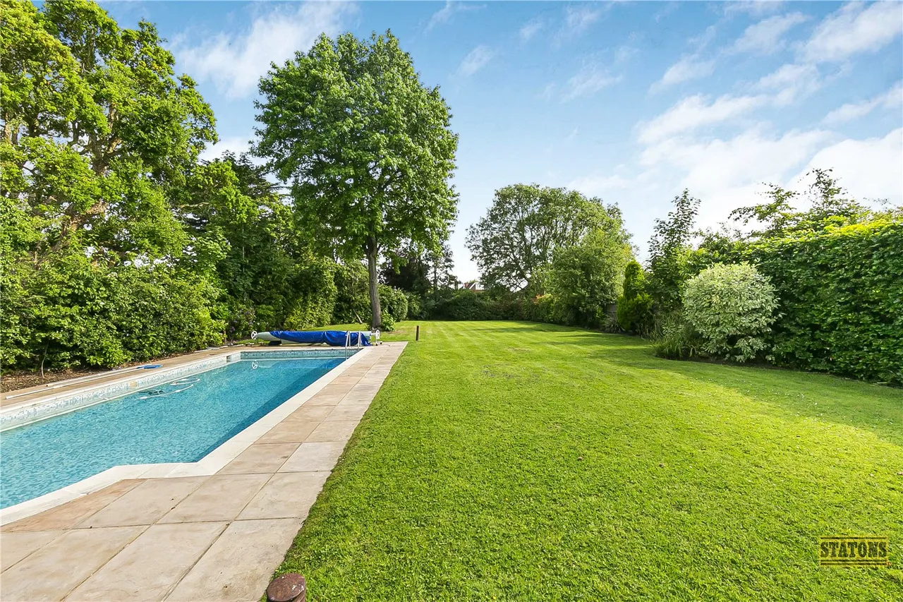Brookmans Avenue, Brookmans Park, Hertfordshire, AL9 7QJ, photo 18