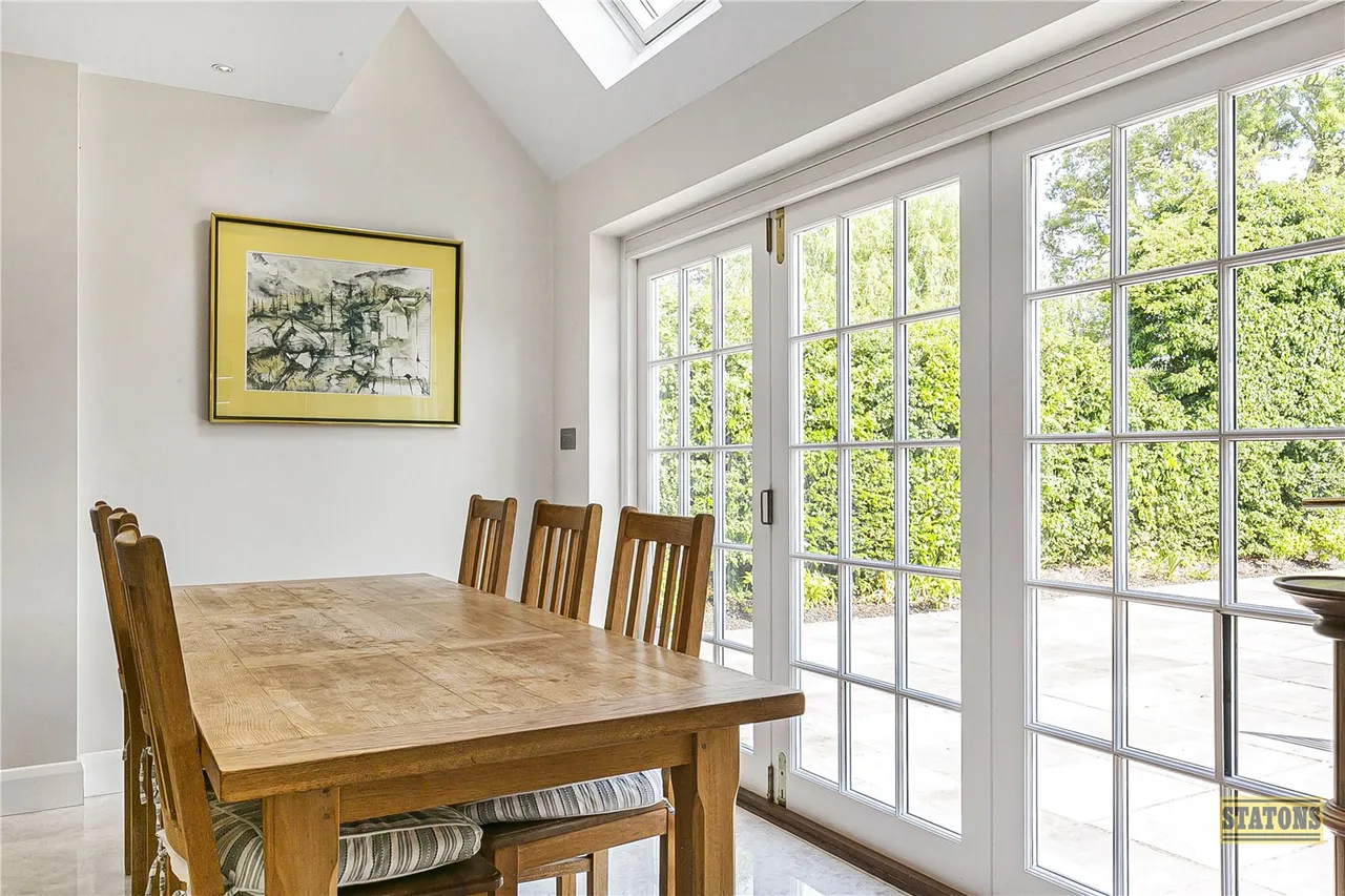 Brookmans Avenue, Brookmans Park, Hertfordshire, AL9 7QJ, photo 8