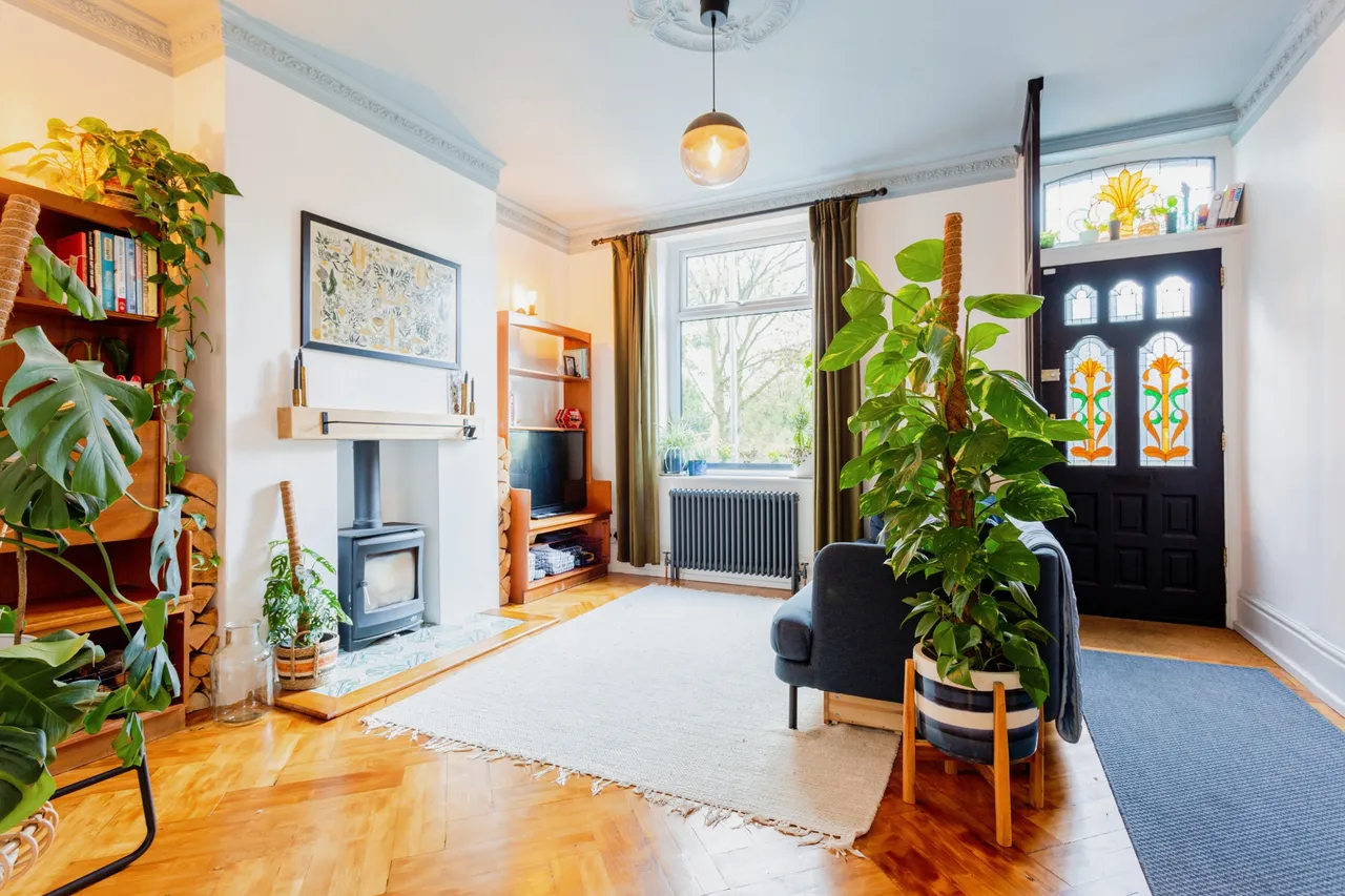 Mossley Road, Grasscroft Saddleworth, OL4, photo 2