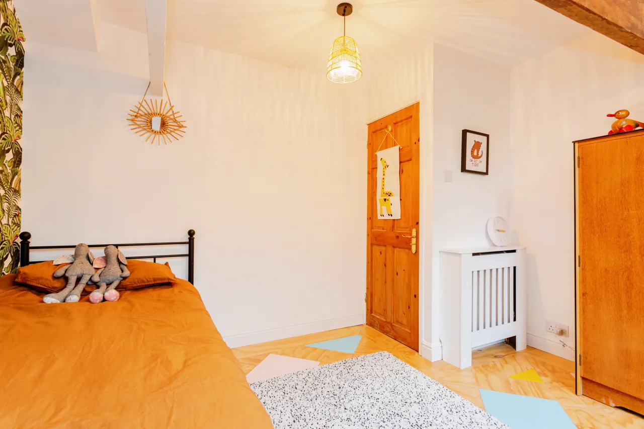 Mossley Road, Grasscroft Saddleworth, OL4, photo 12