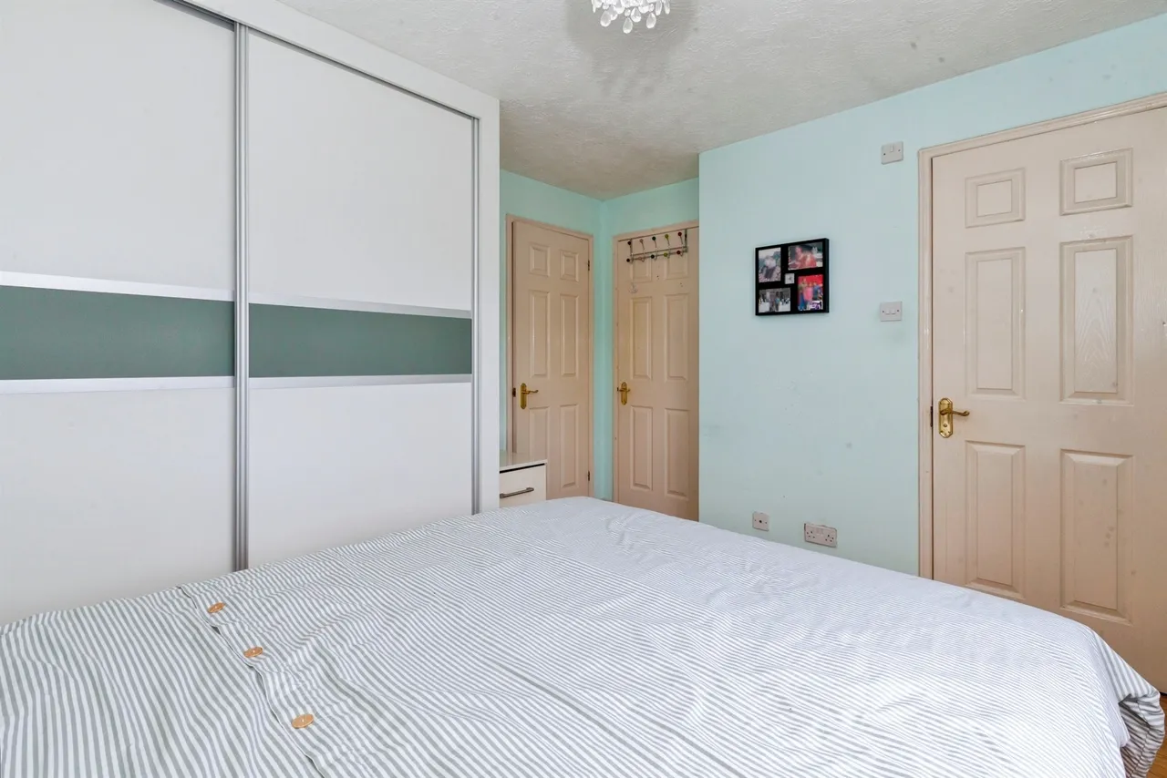 Ferrers Close, Slough, SL1, photo 15