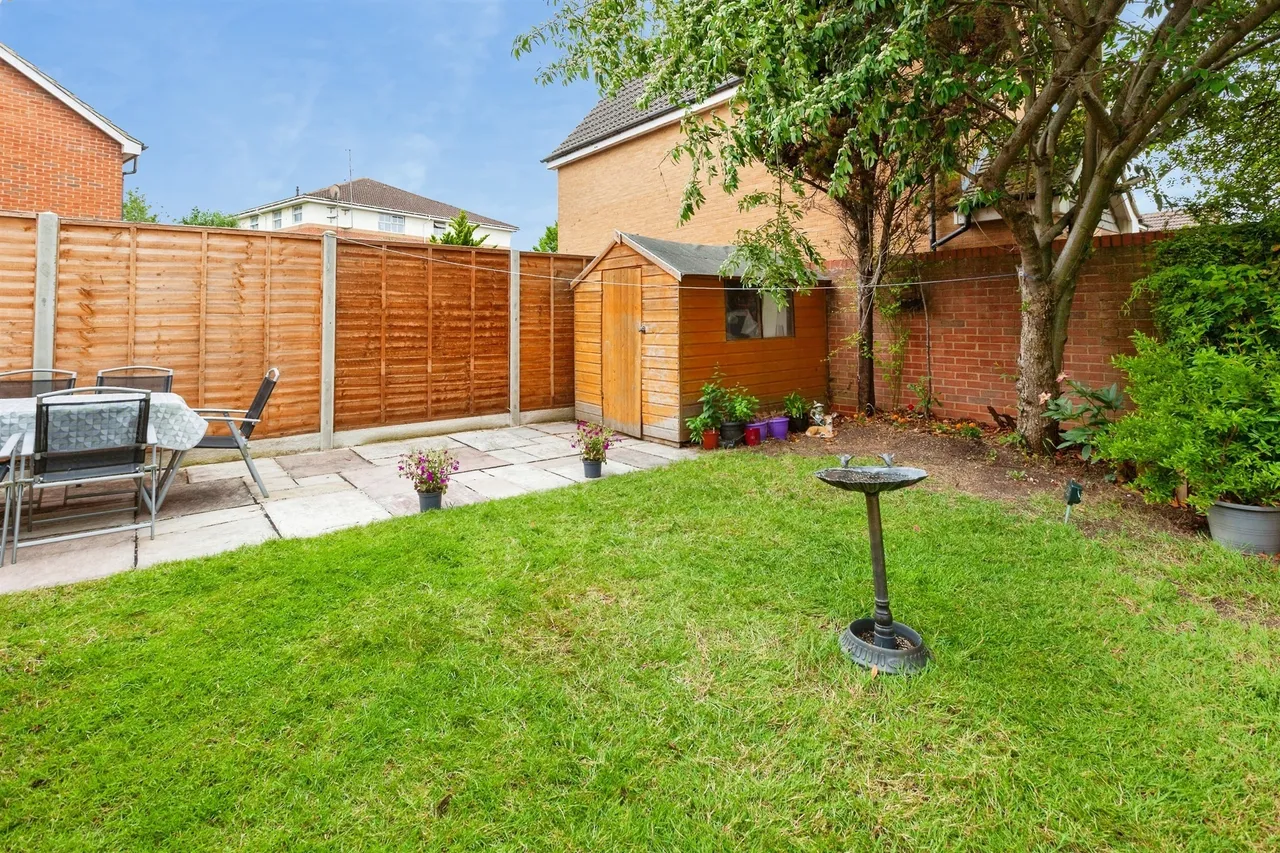 Ferrers Close, Slough, SL1, photo 14