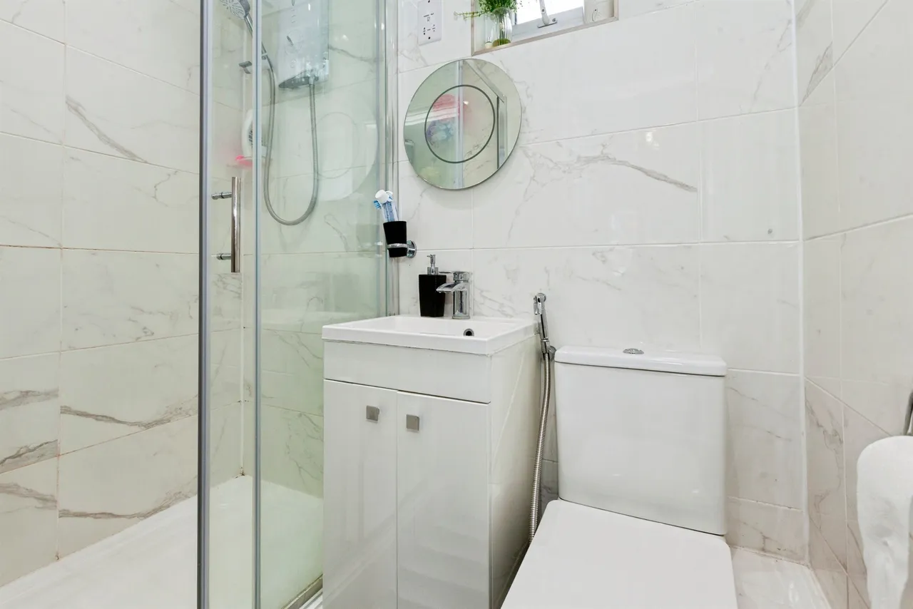 Ferrers Close, Slough, SL1, photo 9