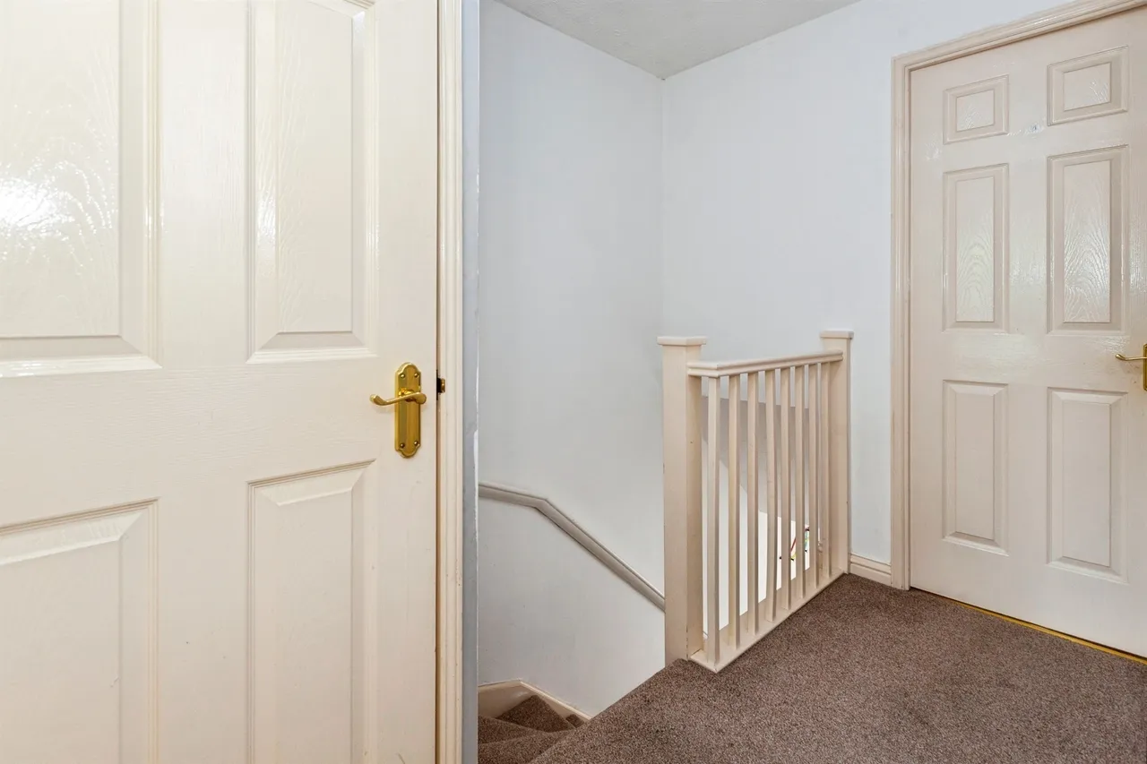 Ferrers Close, Slough, SL1, photo 19
