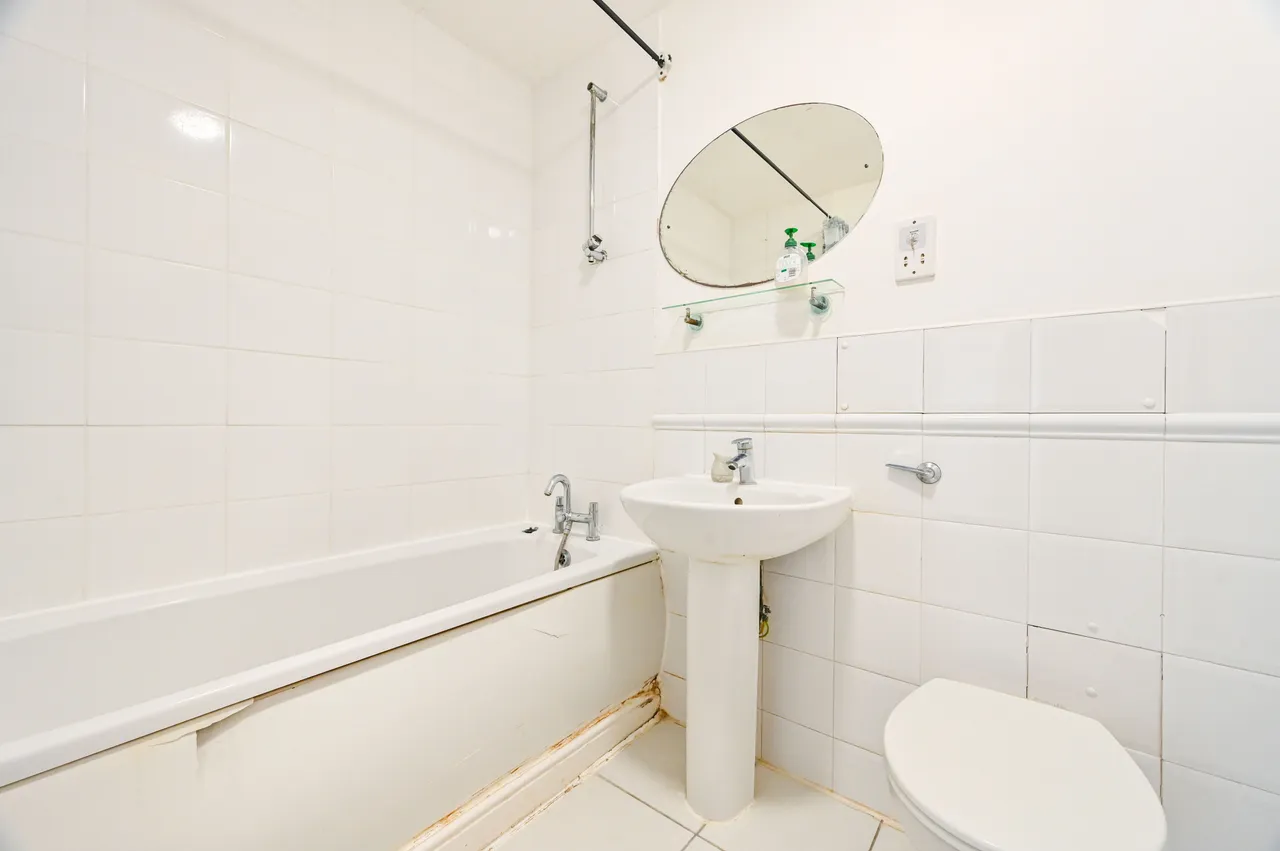 London, E16, photo 16