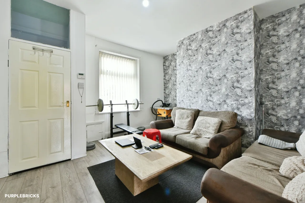 Quail Street, Oldham, photo 4