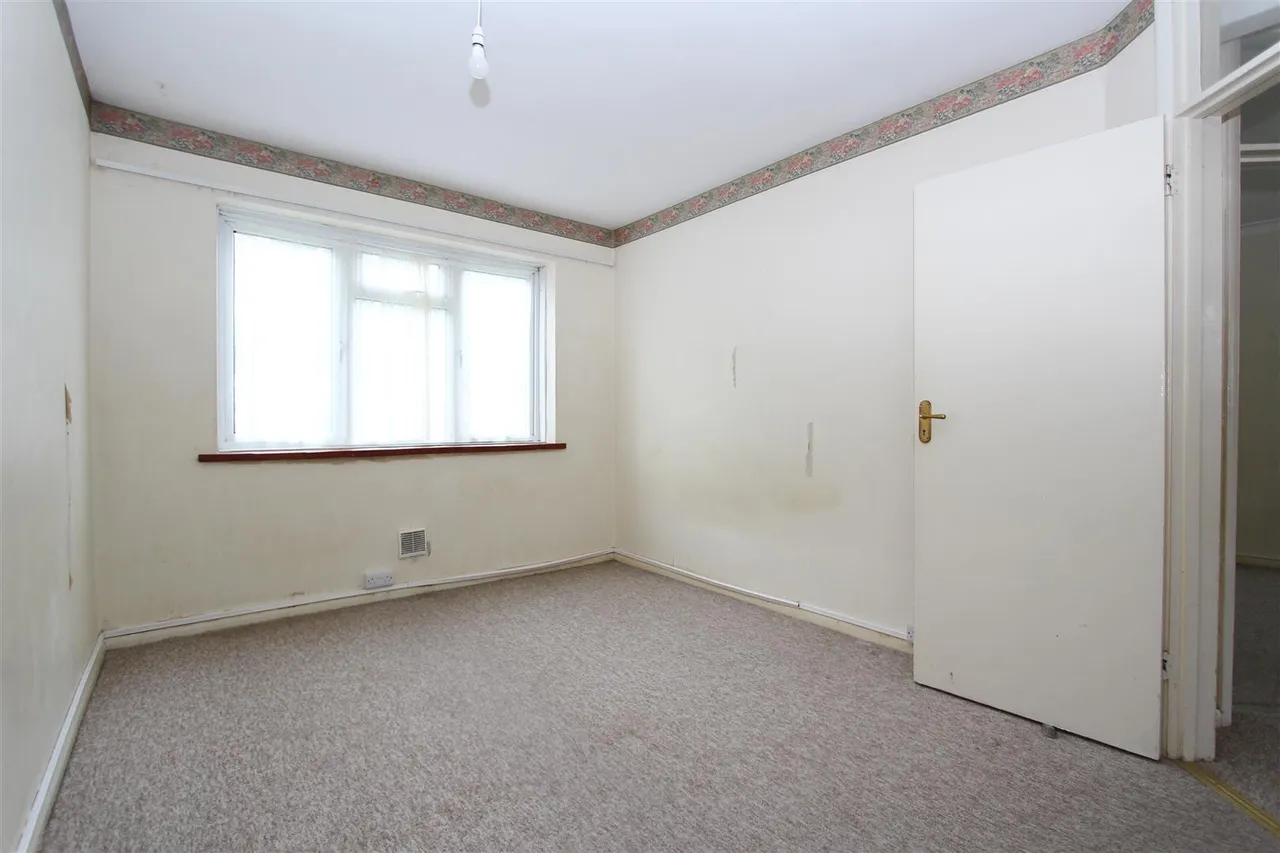 Long Lane, Hillingdon, UB10 9PE, photo 7