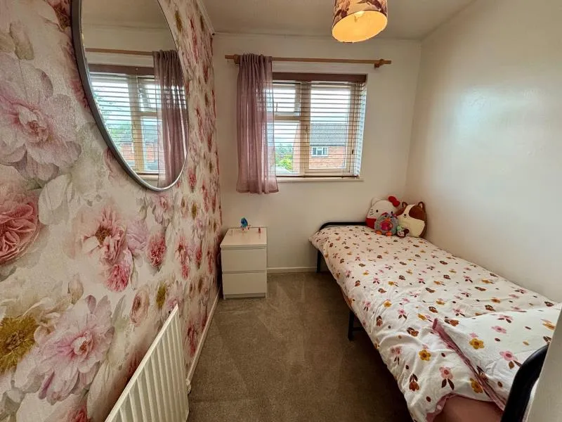 Forest Close, Tf5 Ola, photo 9