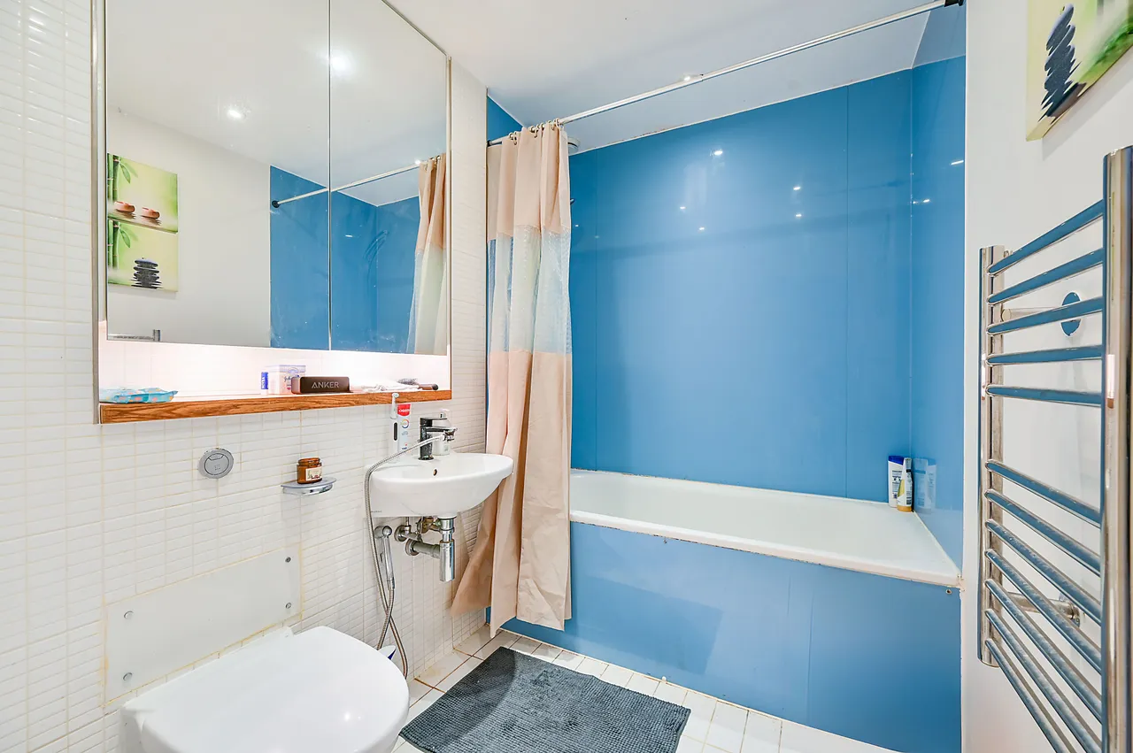 197 Bromyard House, Bromyard Avenue, London, photo 5