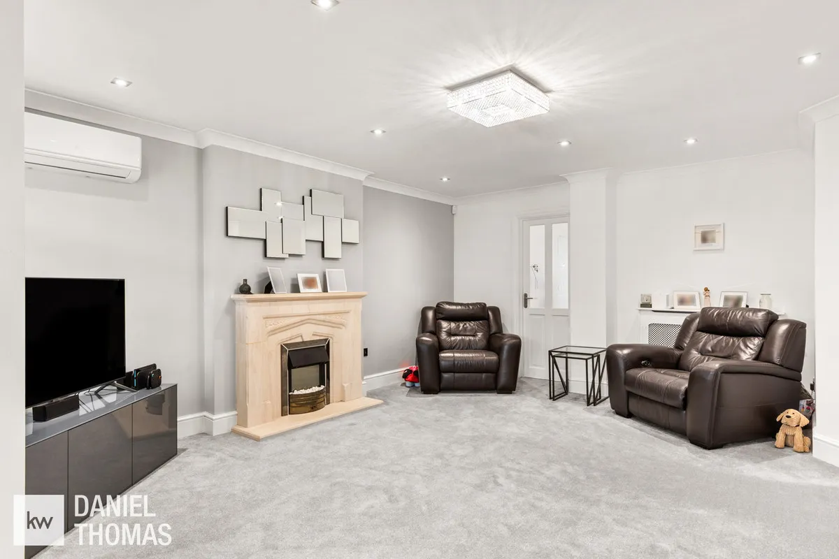 Valley Close, Waltham Abbey, EN9, photo 3