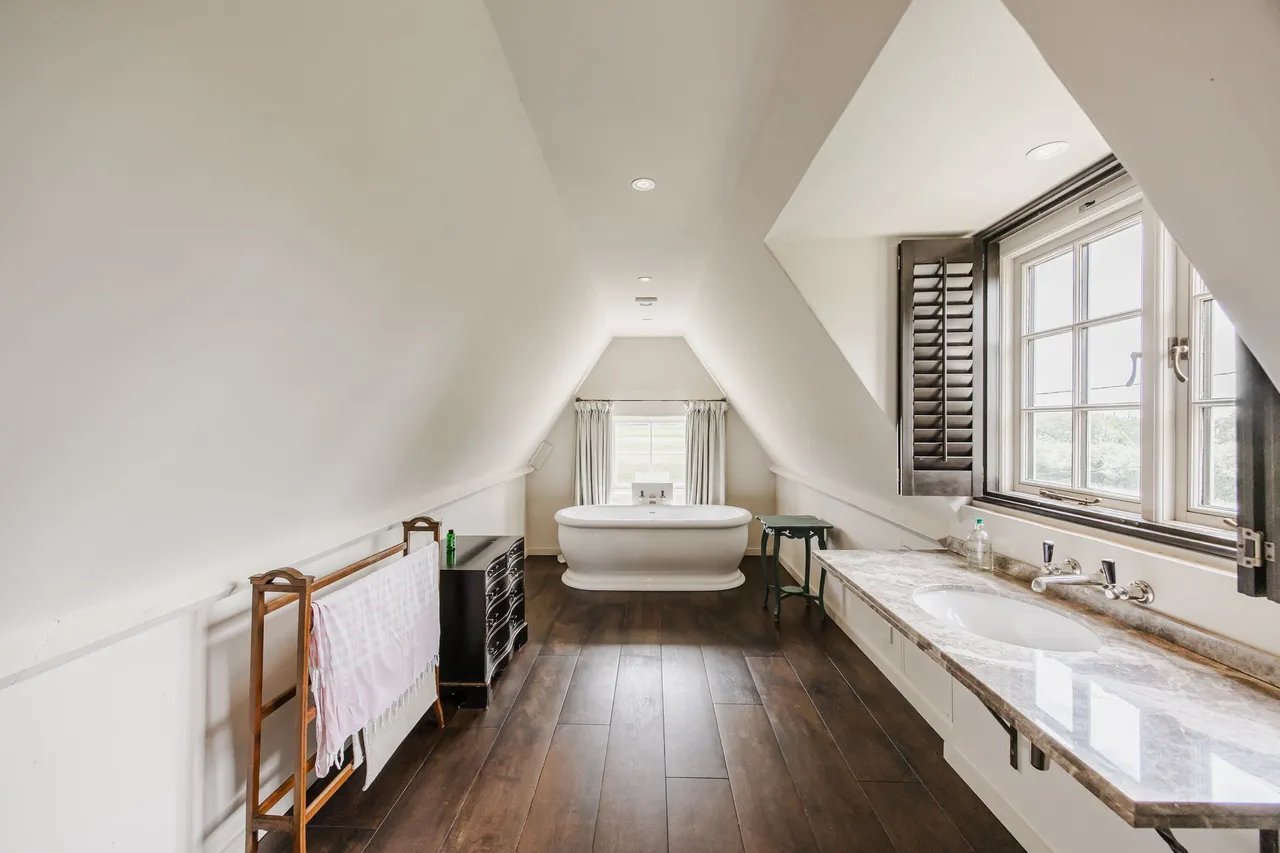 Fully Restored Grade II Listed Home i, photo 17