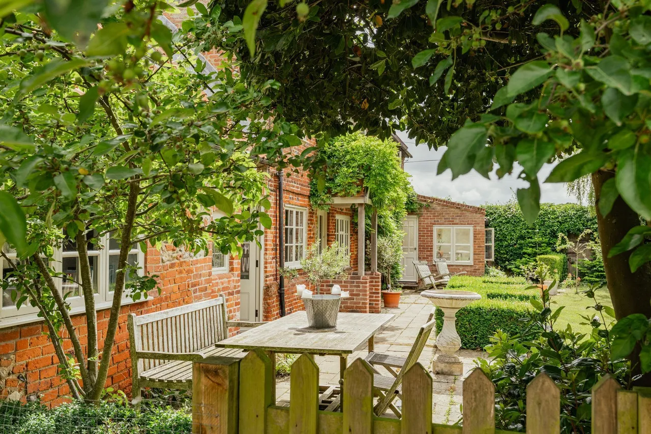 Fully Restored Grade II Listed Home i, photo 22