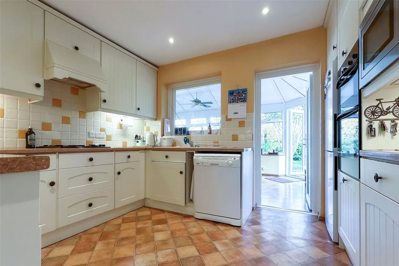 Rustington, Littlehampton, BN16, photo 11