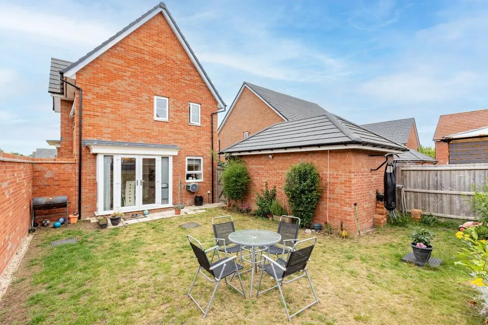 Dovecote Drive, Nuneaton, CV10, photo 2