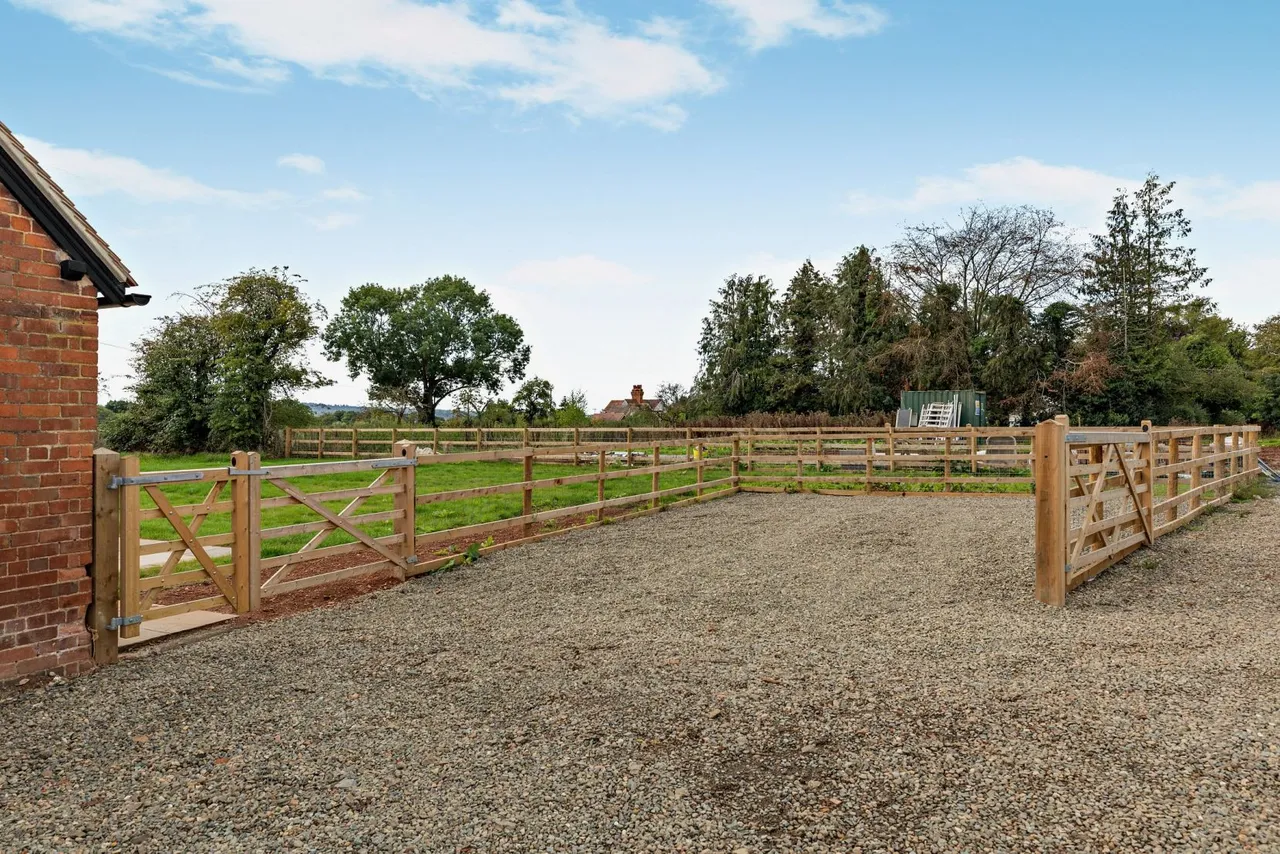 The Stables, Greete, SY8, photo 18