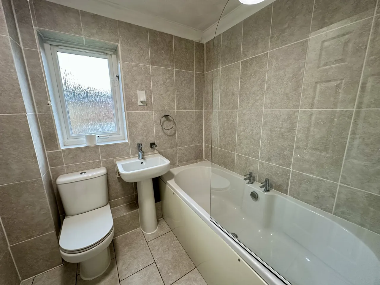 Charles Melrose Close, Mildenhall, BURY ST. EDMUNDS, photo 12