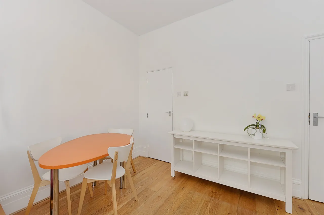 Finborough Road, London, photo 3