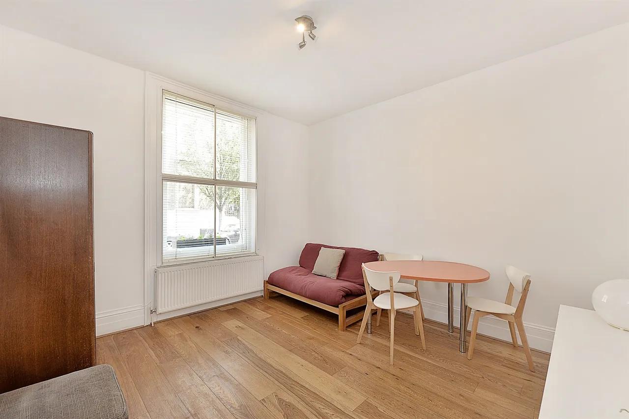 flat for sale — Finborough Road, London
