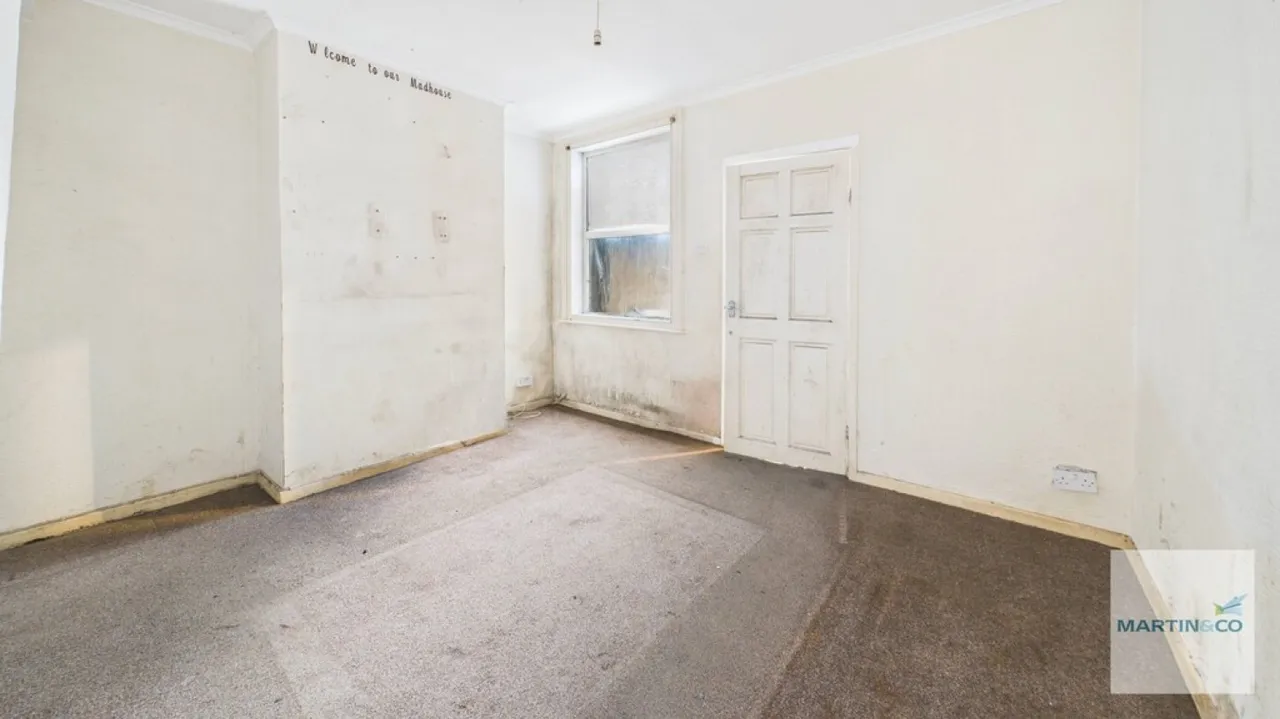 Mount Pleasant, Two Gates, photo 3