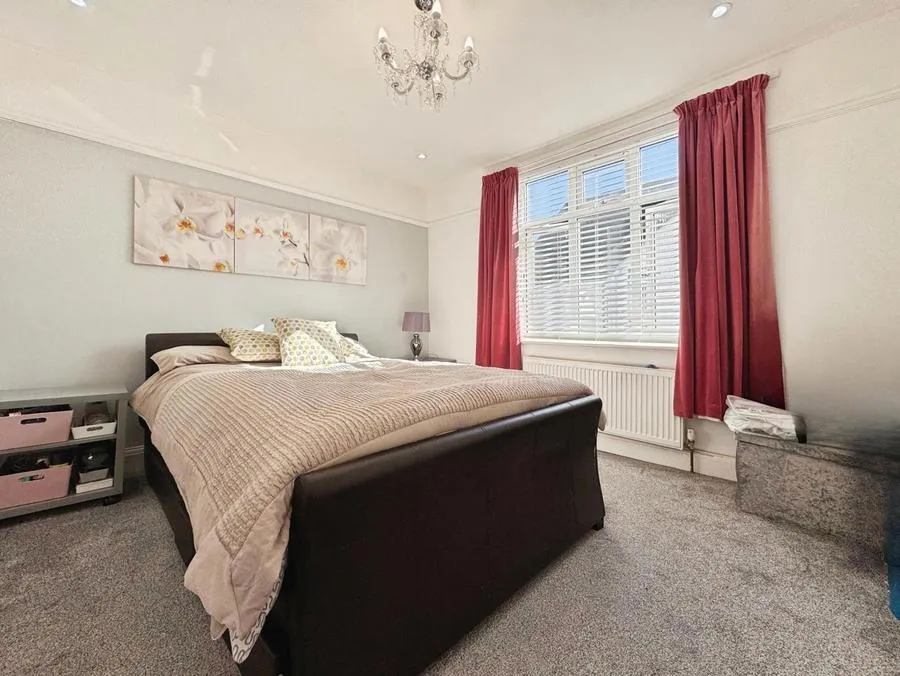 West Wycombe Road, High Wycombe, HP12, photo 8
