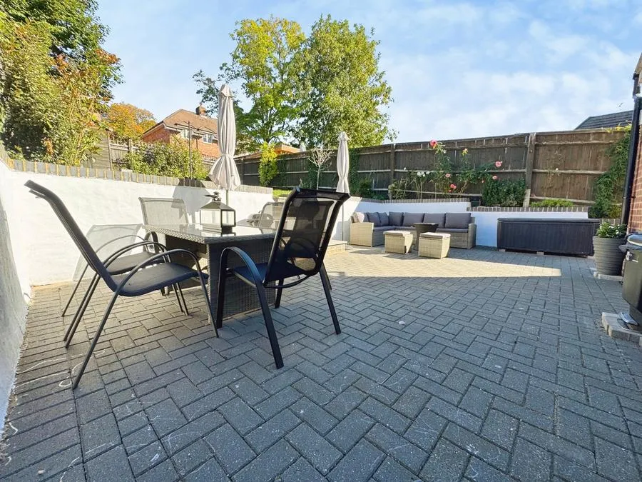 West Wycombe Road, High Wycombe, HP12, photo 14