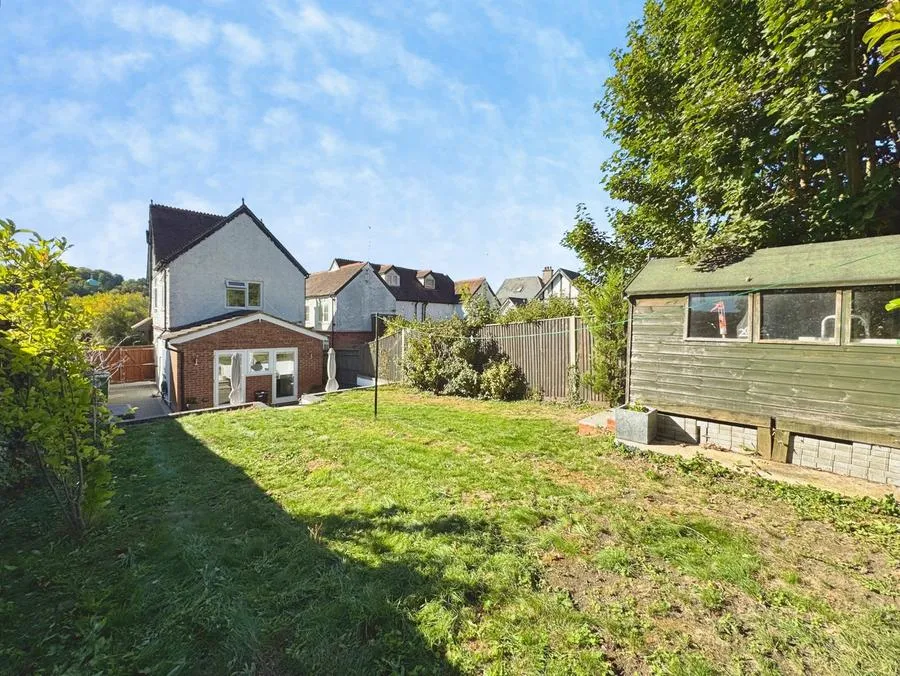 West Wycombe Road, High Wycombe, HP12, photo 15