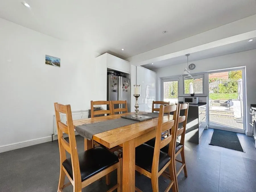 West Wycombe Road, High Wycombe, HP12, photo 5