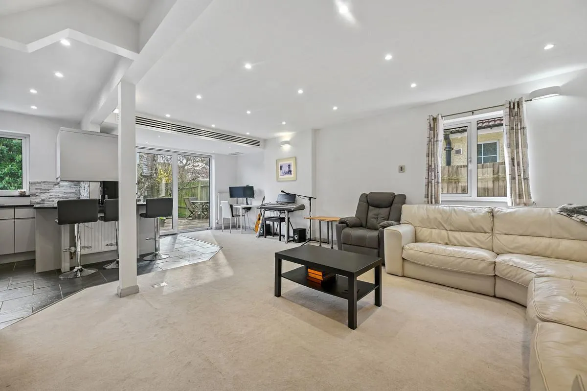 Downs Avenue, Pinner, HA5, photo 4