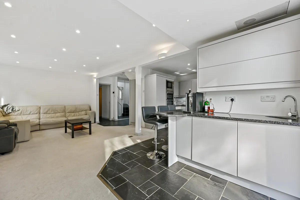 Downs Avenue, Pinner, HA5, photo 7