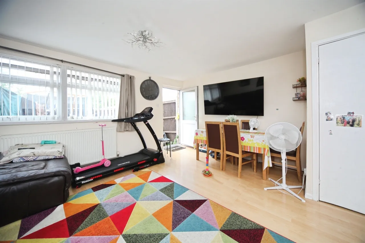 Sylam Close, Luton, LU3, photo 9