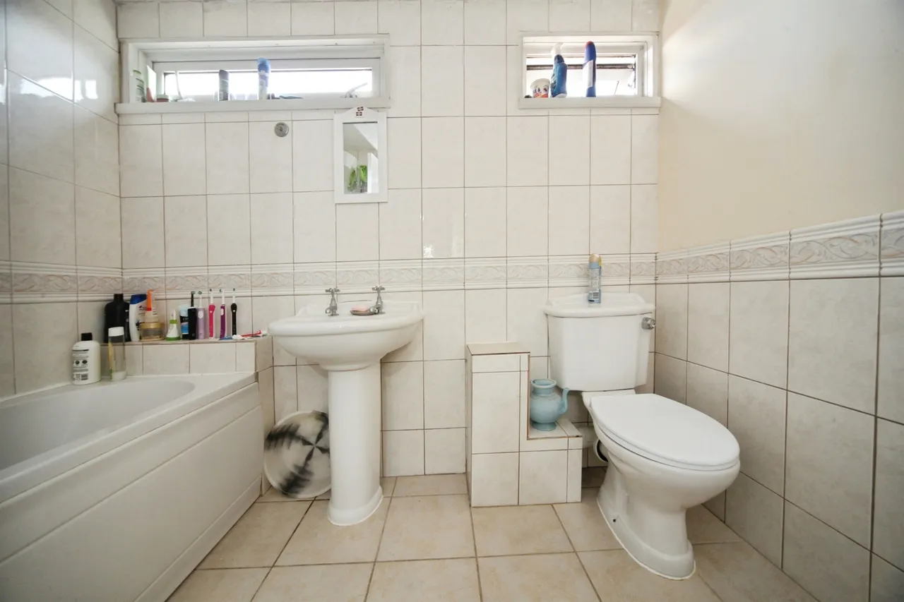 Sylam Close, Luton, LU3, photo 8