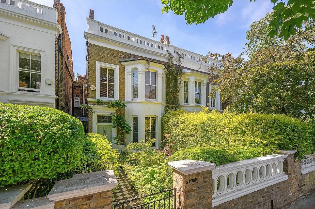 4 bed house for sale — Ashchurch Grove, London, W12
