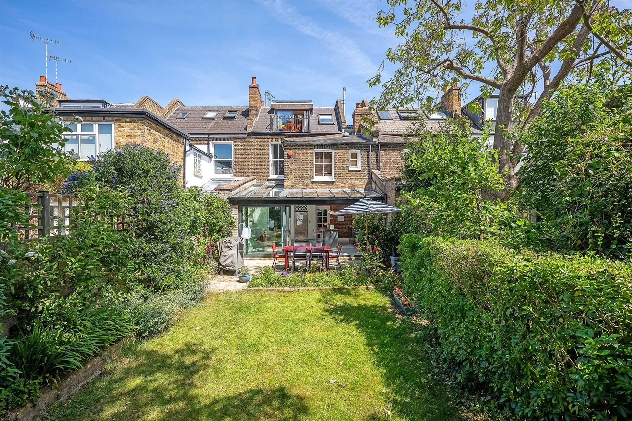 Ashchurch Grove, London, W12, photo 3