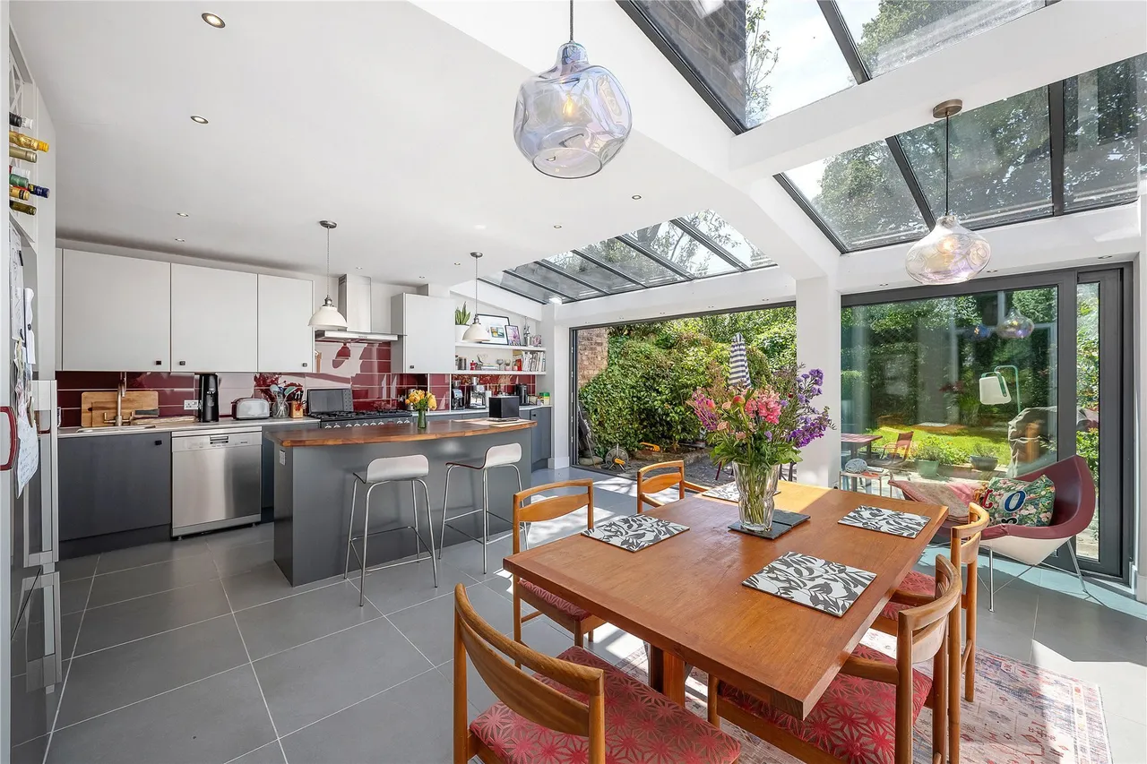 Ashchurch Grove, London, W12, photo 4