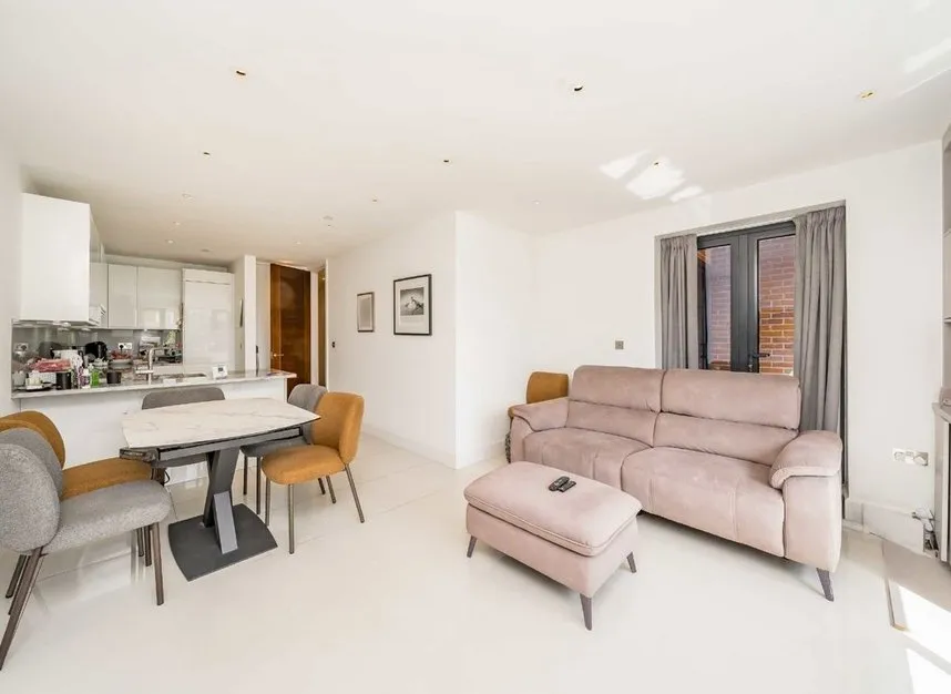 Ashley Lane, Hendon, NW4, photo 5