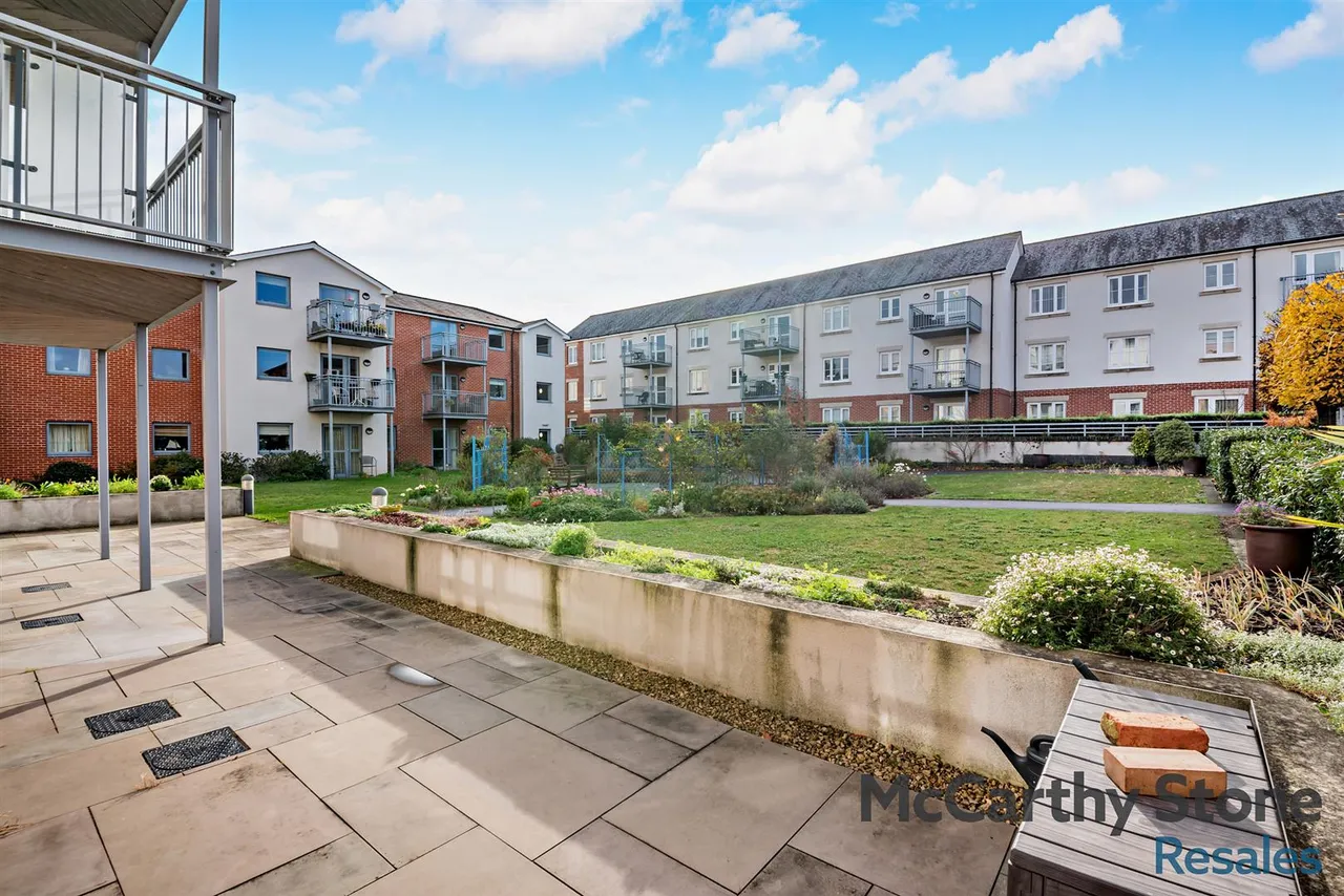 New Road, Basingstoke, RG21, photo 19