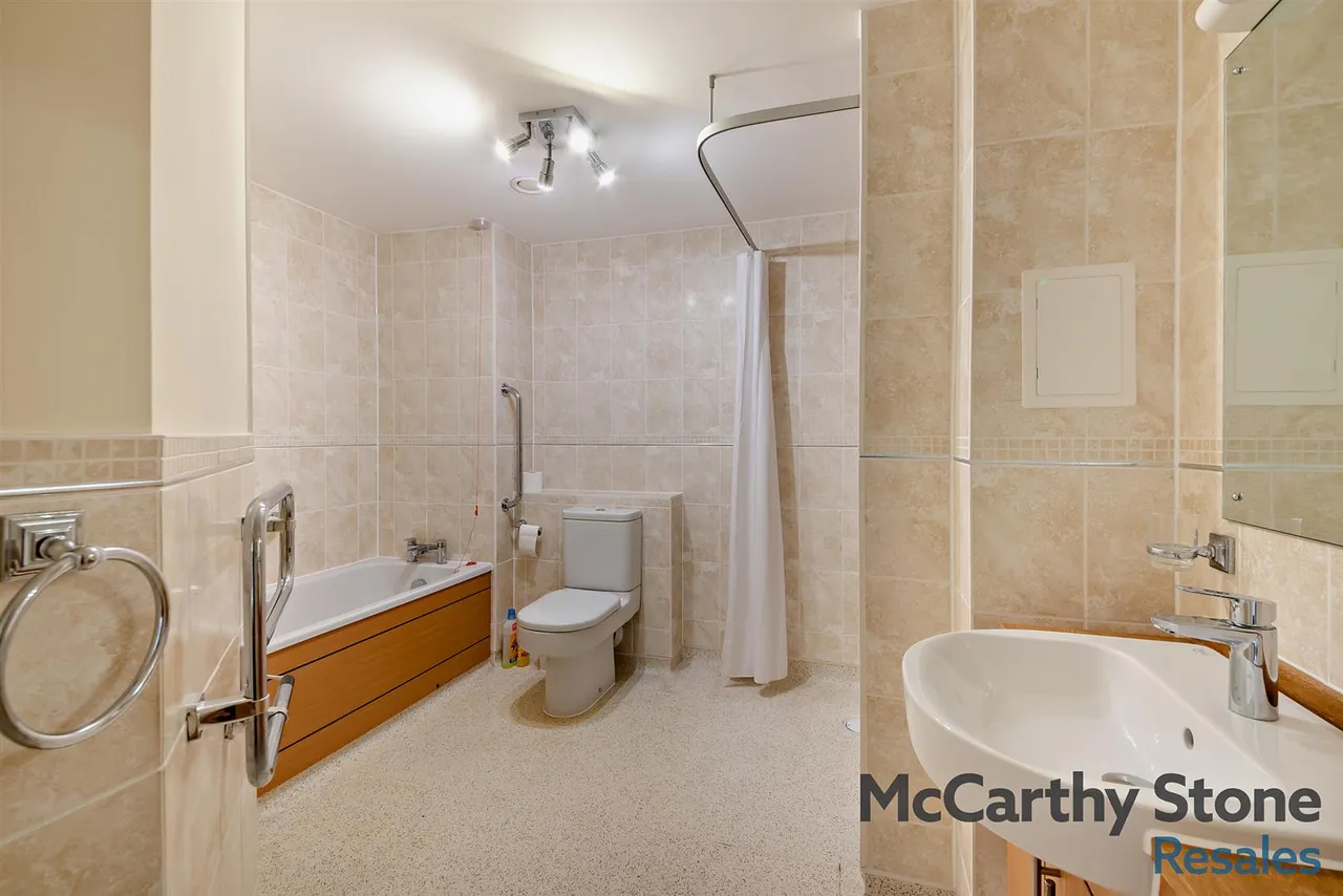 New Road, Basingstoke, RG21, photo 8