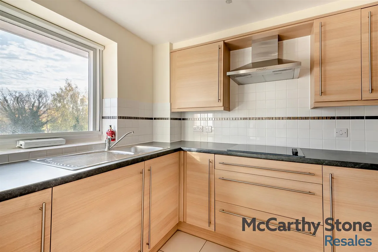 New Road, Basingstoke, RG21, photo 5