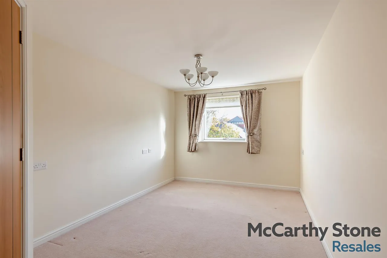 New Road, Basingstoke, RG21, photo 6
